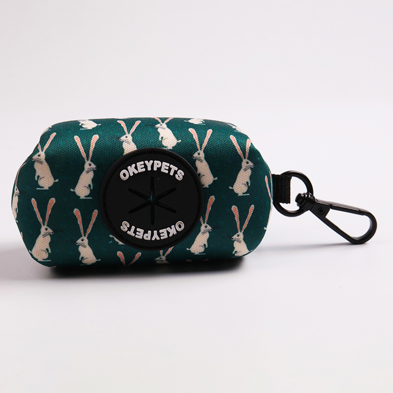 OKEYPETS - OKEYPETS Портативный неопреновый диспенсер для пакетов для собачьих экскрементов, изготовленный на заказ, для прогулок. Держатель для пакетов для собачьих экскрементов. 14