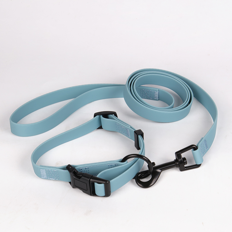 OKEYPETS - Accessoires pour animaux OKEYPETS - Collier et laisse imperméables de luxe en PVC pour chien, avec logo au design gratuit. Ensemble collier, laisse et harnais pour chien. 11