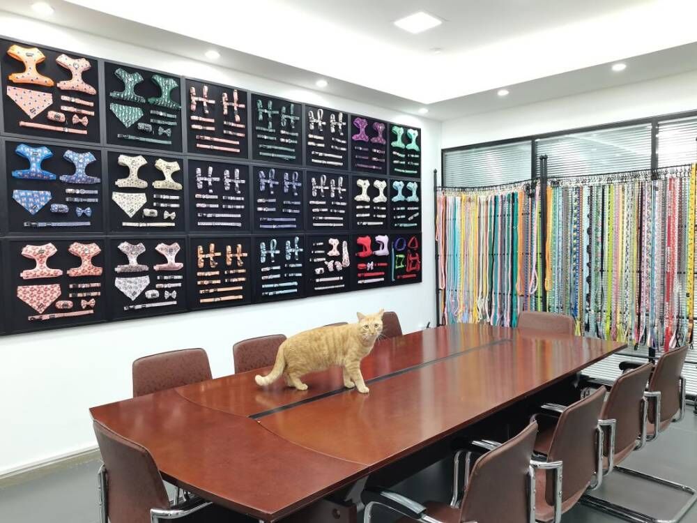 OKEYPETS - OKEYPETS Nagykereskedelmi Minőségi Színes Kisállat Autós Póráz Nyomtatott Poliészter Biztonsági Öv Heveder Kutya Biztonsági Öv Kutya Autós Póráz 28