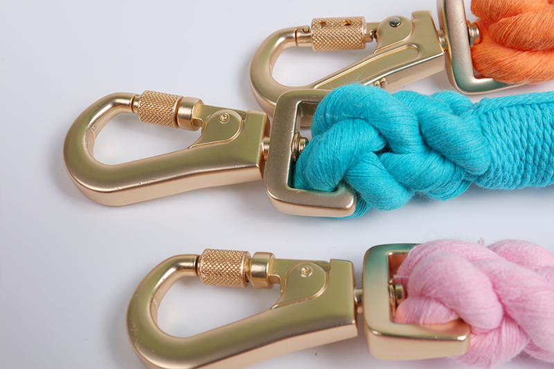 OKEYPETS - Laisse pour chien en coton, robuste et durable, avec crochet pivotant en alliage de zinc et cordelette en coton, au design tendance. 11