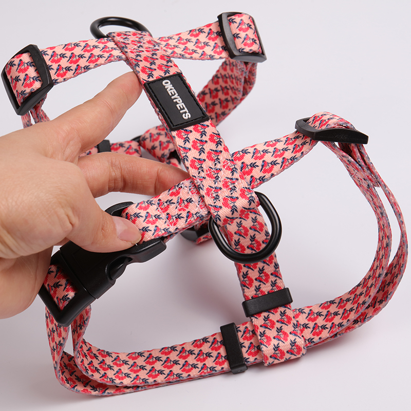 OKEYPETS - Harnais-sac à dos pour chien ajustable et anti-traction, en sangle polyester, personnalisable et résistant. 7