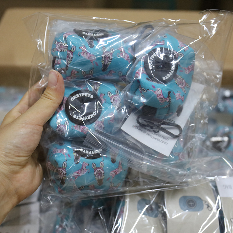 OKEYPETS - Sac à déjections canines OKEYPETS en néoprène épais, biodégradable et compostable, avec fermeture éclair et impression personnalisée. 29