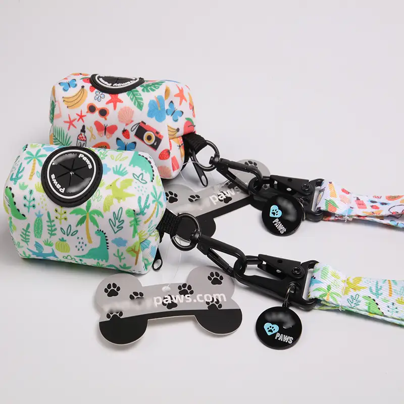 OKEYPETS - 패셔너블한 디자인의 경량 네오프렌 소재 강아지 배변봉투 홀더 (어떤 목줄이나 하네스에도 쉽게 부착 가능) 1