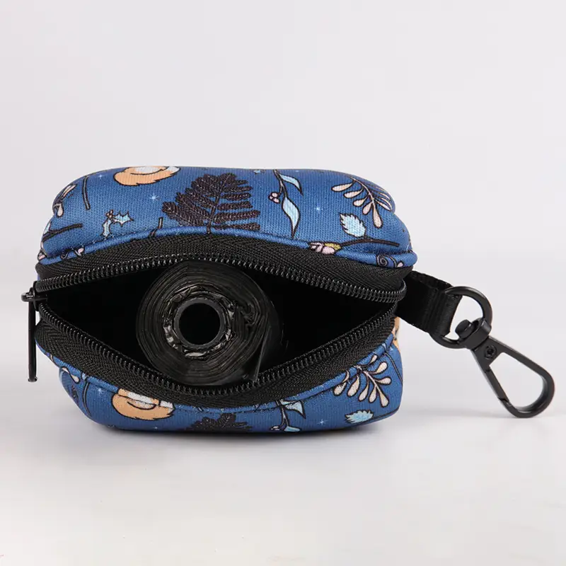 OKEYPETS - OKEYPETS Vente en gros Porte-sacs à déjections canines mains libres, écologique et coloré, en néoprène, personnalisable par sublimation 1