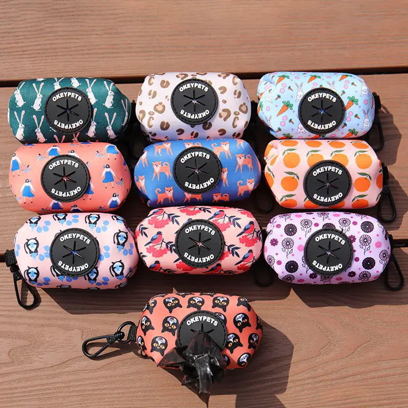 OKEYPETS - Porte-sacs à déjections canines en néoprène écologique à motifs personnalisés OKEYPETS - Sacs à déjections biodégradables en néoprène 1