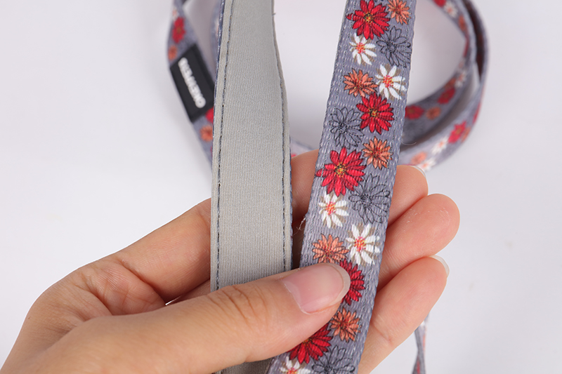 OKEYPETS - OKEYPETS Gilet en maille respirante et douce, collier et laisse personnalisés pour chien, ensemble harnais et laisse de luxe par sublimation 12