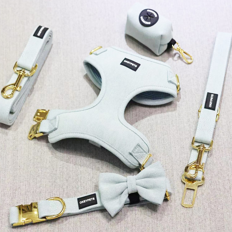 OKEYPETS Ensemble harnais de cowboy personnalisé en jean pour chien, laisse et collier, accessoires pour animaux de compagnie, harnais en denim tendance. 10