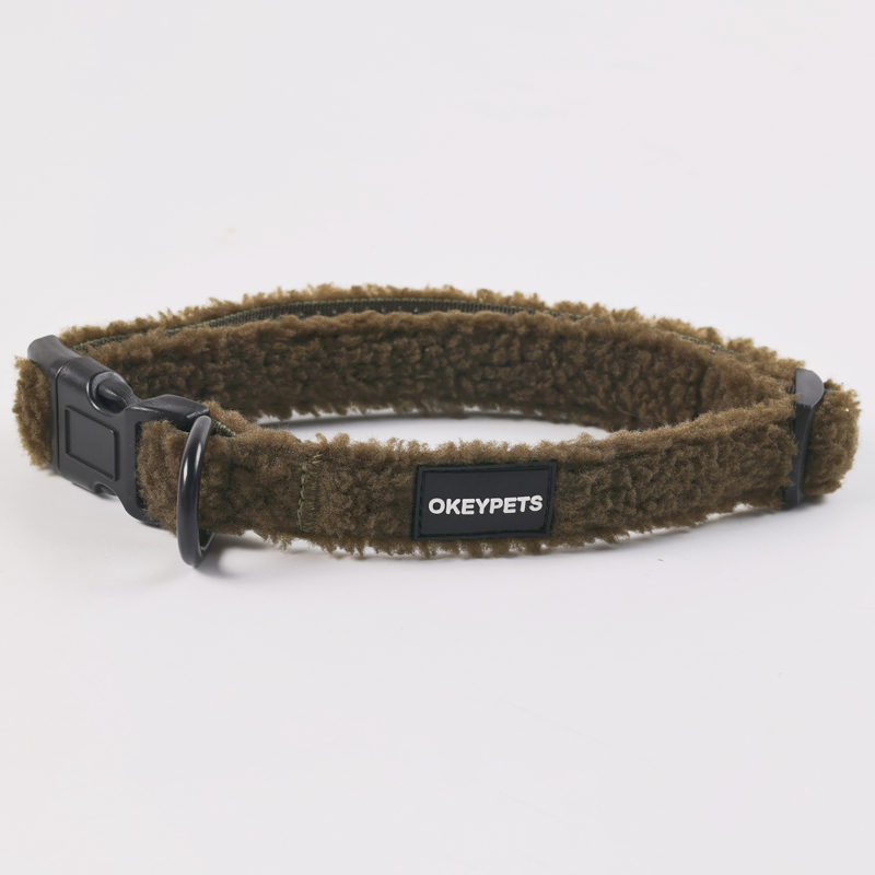 Harnais pour chien avec lampe et laisse, gilet anti-étranglement, harnais ajustable en sherpa avec anneau en D à l'avant 10