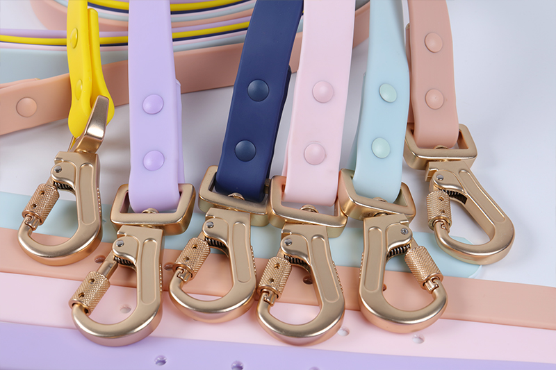 Collier souple en PVC avec étiquette nominative, collier et laisse réglables et imperméables pour chien, en vente en gros. 10