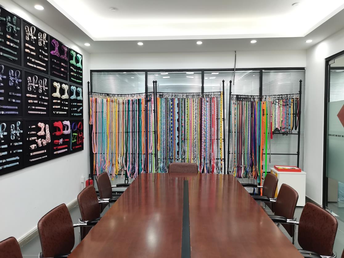 2-i-1 multifunksjonell kjæledyrmatbeholder bærbar vannflaske til hunder drikkeflaske til hunder 31