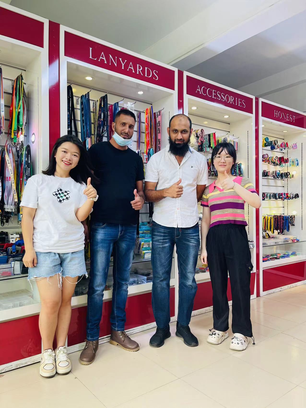 Комплект собачьей шлейки OKEYPETS оптом: удобная и прочная шлейка, ошейник и поводок. 1