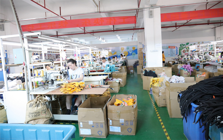 OKEYPETS Egyedi személyre szabott logó gyári nagykereskedelmi szublimációs nyomtatás poliészter neoprén kényelmes kutyahám szettek 1