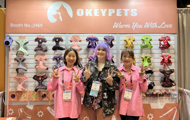 Lors de notre rencontre avec notre cliente américaine, Vensy, au salon mondial 4