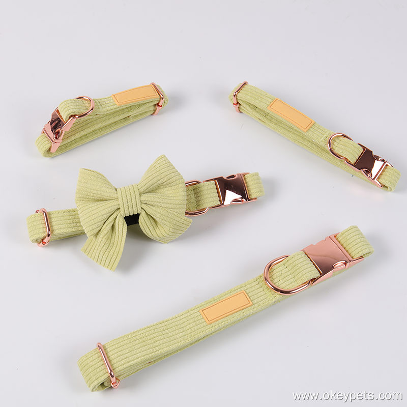 Postroj pro psy z manšestrového zeleného plátna, obojek, vodítko, motýlek, sáček na hovínka 11