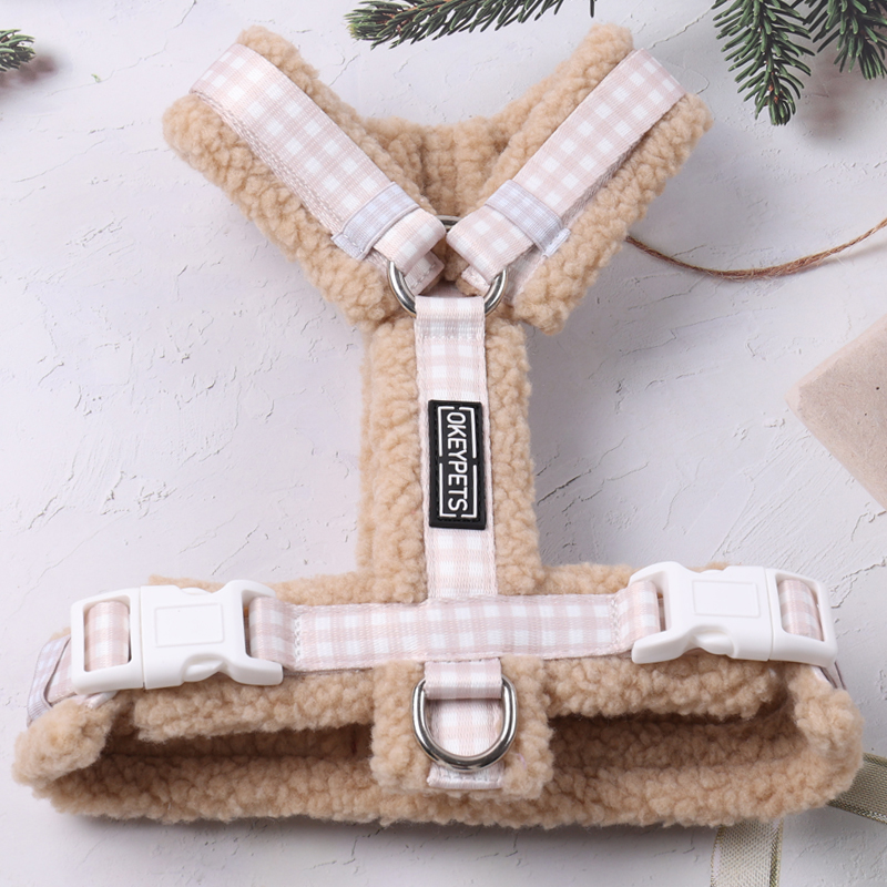 Back view of sherpa dog harness highlighting reinforced stitching and leash attachment point