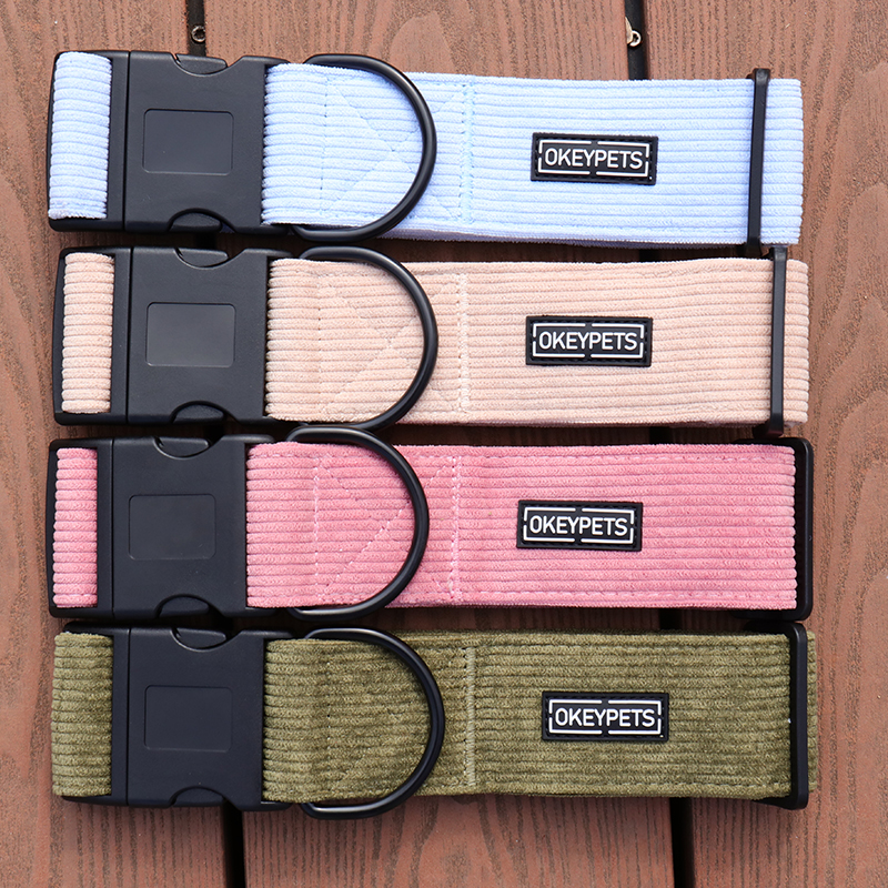 Fournisseur de colliers de luxe personnalisés pour chiens, colliers en velours côtelé sur mesure 6