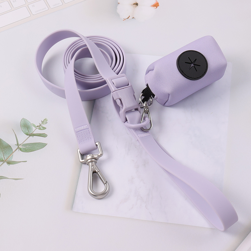 Laisse pour chien imperméable violette avec boucle réglable rapide et revêtement en caoutchouc PVC - Accessoires pour animaux de compagnie 7