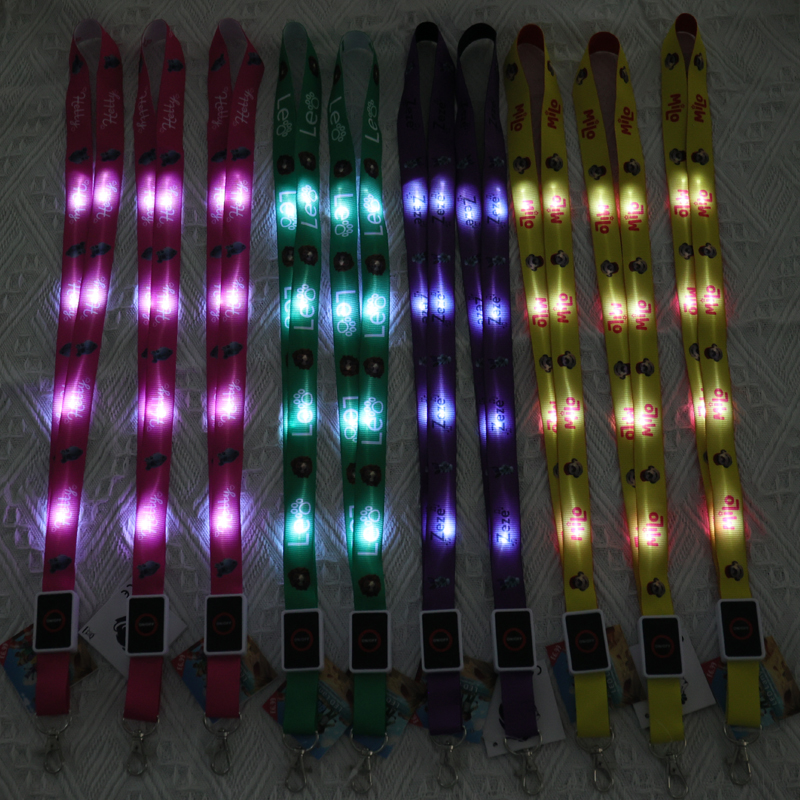 Lanières LED personnalisées avec impression sérigraphique, tours de cou LED pour le personnel de sécurité 14