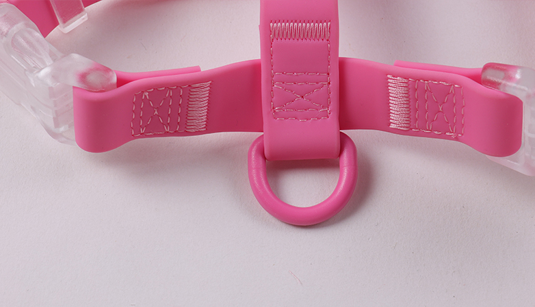 Harnais anti-traction pour chien ajustable et personnalisable en PVC imperméable. 10