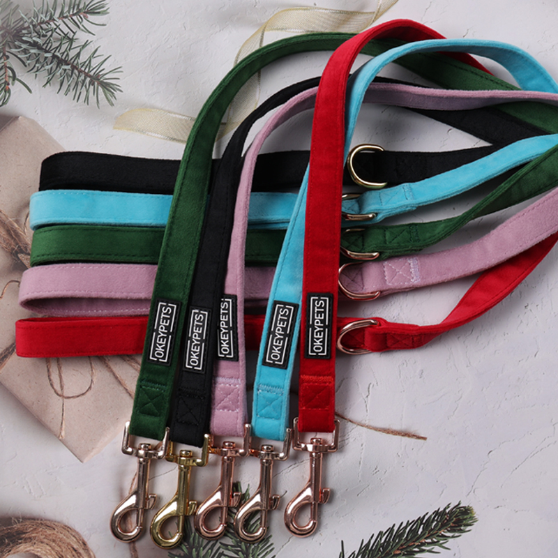 Distributeur de sacs à déjections canines en velours personnalisé OKEYPETS 11