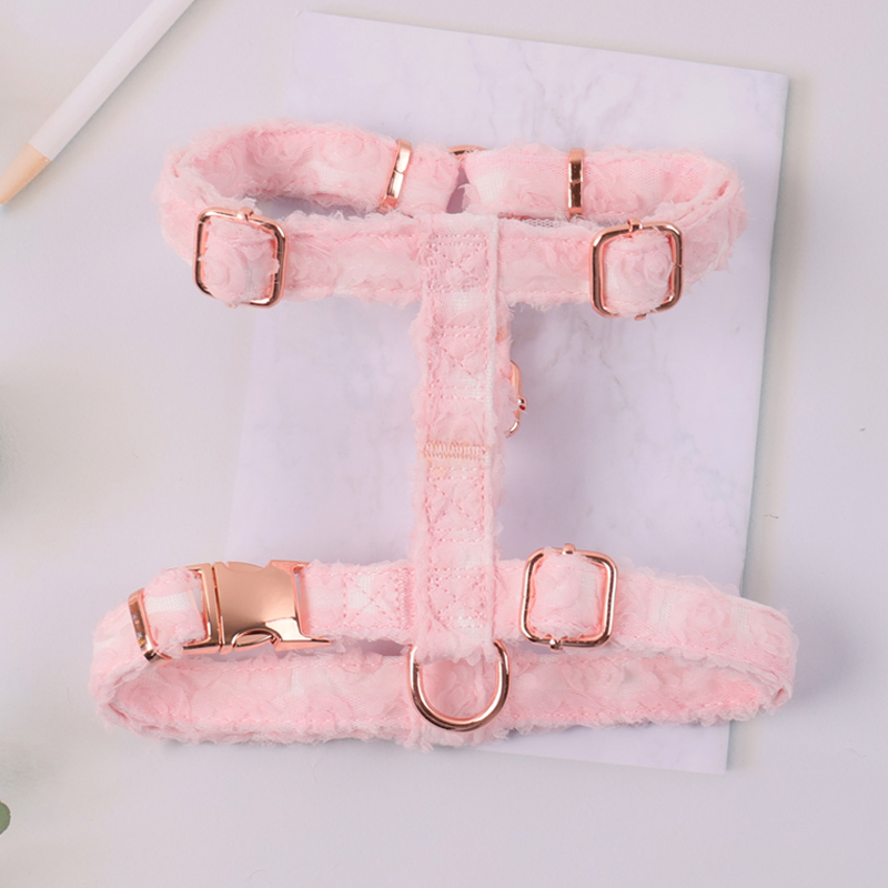 Harnais pour chien personnalisé en crochet de fleurs en forme de H avec sangle réglable 13