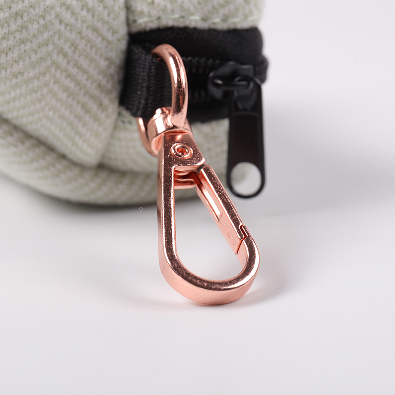 Distributeur de sacs à déjections canines en tweed et sergé sur mesure - Usine 8