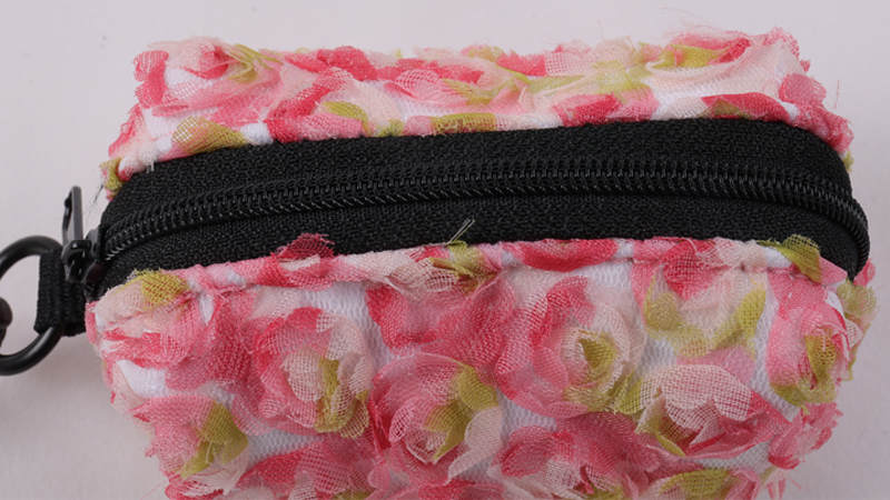 OKEYPETS Sacs à déjections canines personnalisés au crochet avec motif floral - Accessoires pour animaux - Distributeur de sacs à déjections canines 9