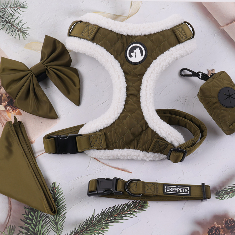 OKEYPETS Sacs à déjections canines personnalisés au crochet avec motif floral - Accessoires pour animaux - Distributeur de sacs à déjections canines 24