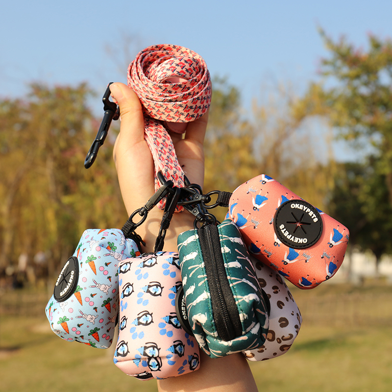 Distributeur de sacs à déjections canines brodés personnalisés, fabriqué en Chine 18