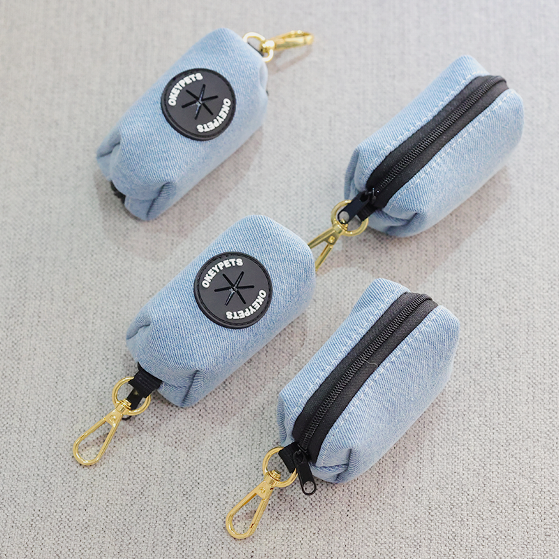 Distributeur de sacs à déjections canines en denim personnalisé 15