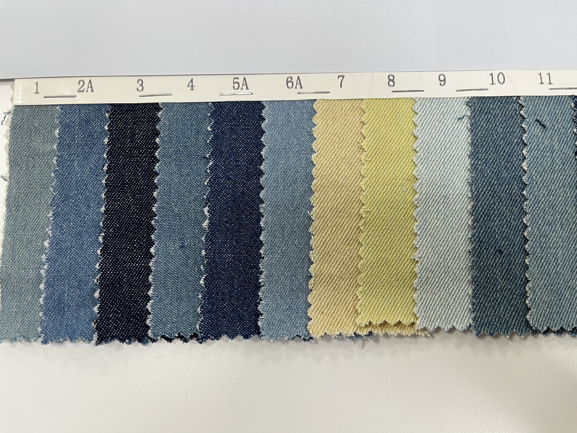 Distributeur de sacs à déjections canines en denim personnalisé 18