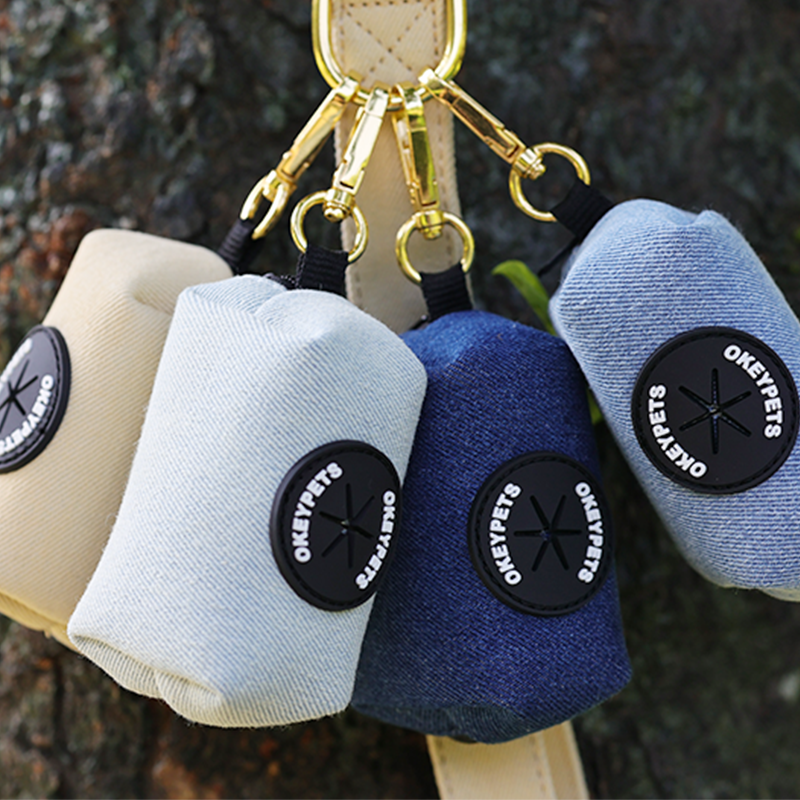 Distributeur de sacs à déjections canines en denim personnalisé 8
