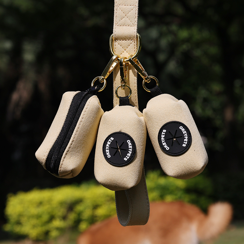 Distributeur de sacs à déjections canines en denim personnalisé 16