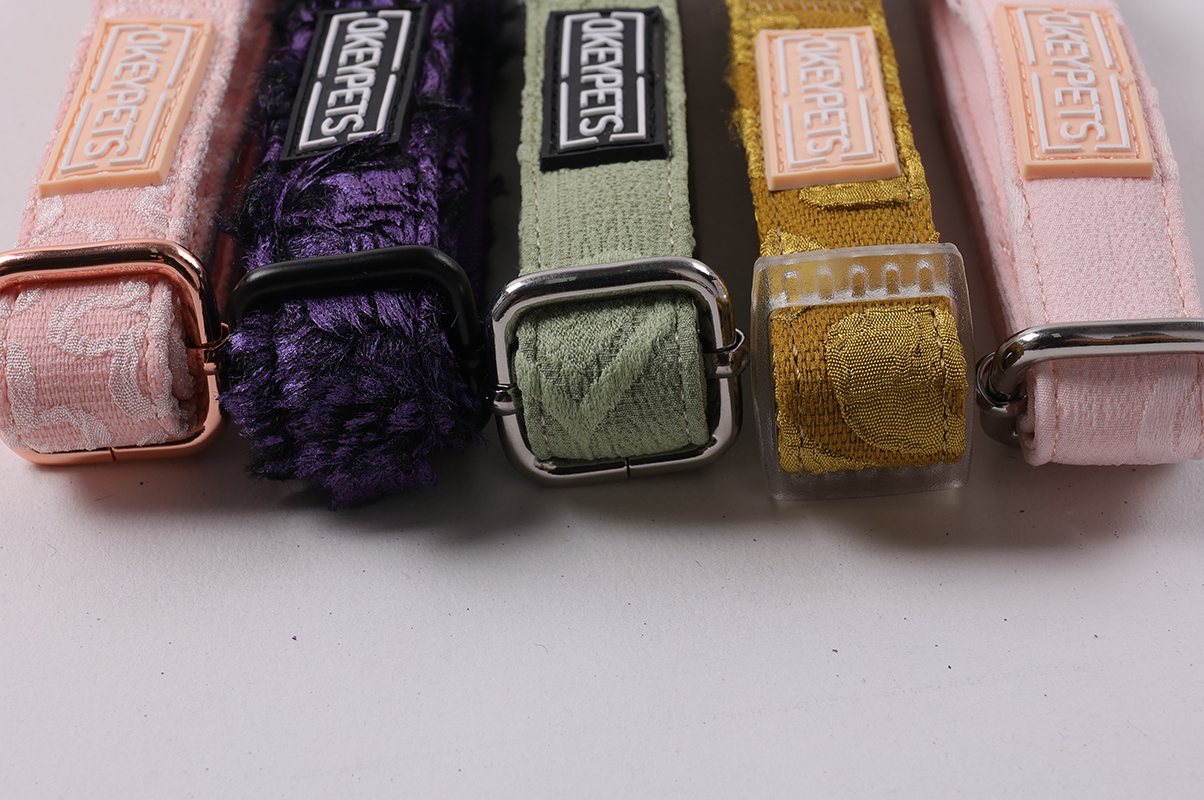 Fabricants de colliers pour chiens brodés personnalisés 10