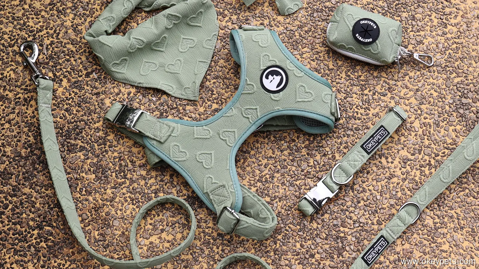 OKEYPETS gyártó egyedi húzásmentes hímzett kutyahám szett kutyanyakörv kutyapóráz 1