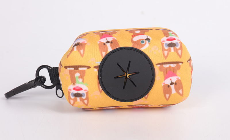 OKEYPETS, fabricant chinois de porte-sacs à déjections canines en néoprène sur mesure 7