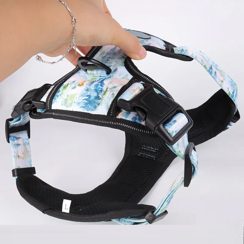 Harnais réfléchissant pour chien OKEYPETS en gros, idéal pour les promenades et l'entraînement. Harnais imprimé pour l'éducation canine. 12