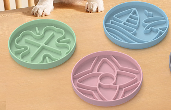 Gamelles anti-glouton pour chiens, en silicone, avec ventouses antidérapantes, vendues en gros. 7