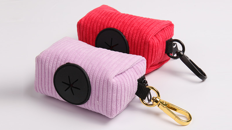 Quid est sacculus stercoris canini tenens? 4