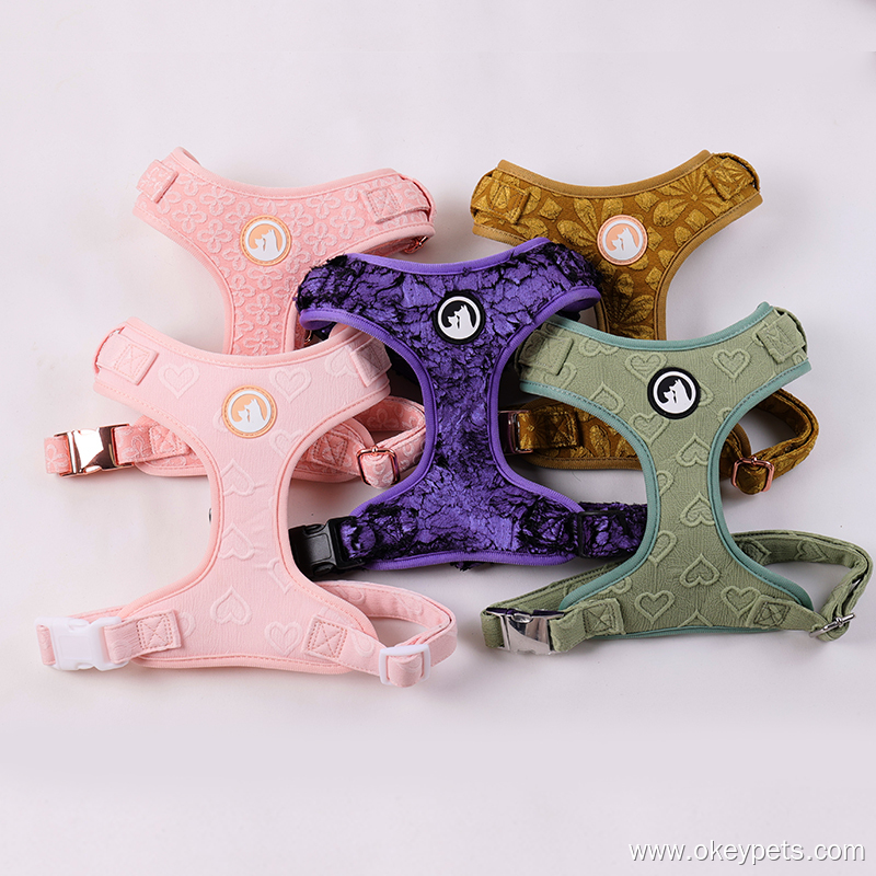 2025 OKEYPETS Nová sada vyšívaného postroje pro psy 6