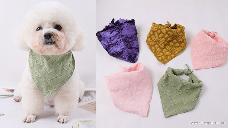  Bandana bordada para perro 
