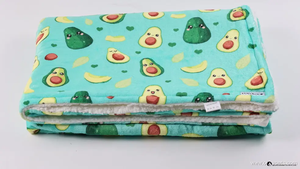 Luxurious Pawque Fuzzy Pet Throw Blanket 1
