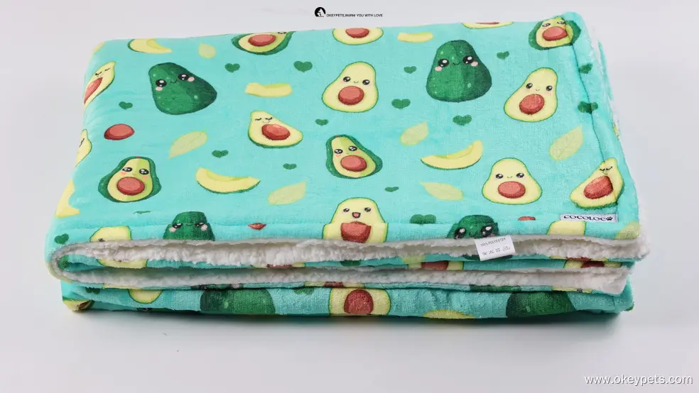 Fuzzy Sherpa Christmas Blanket for Dogs 1