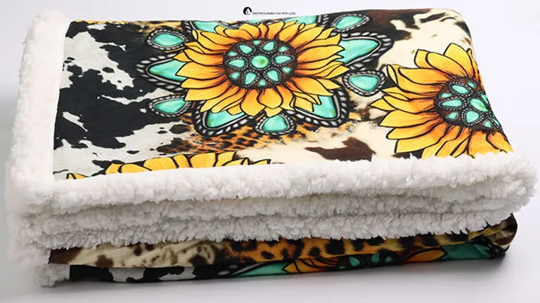 Luxurious Pawque Fuzzy Blanket: Soft & Durable, Dog Print, Reversible 1