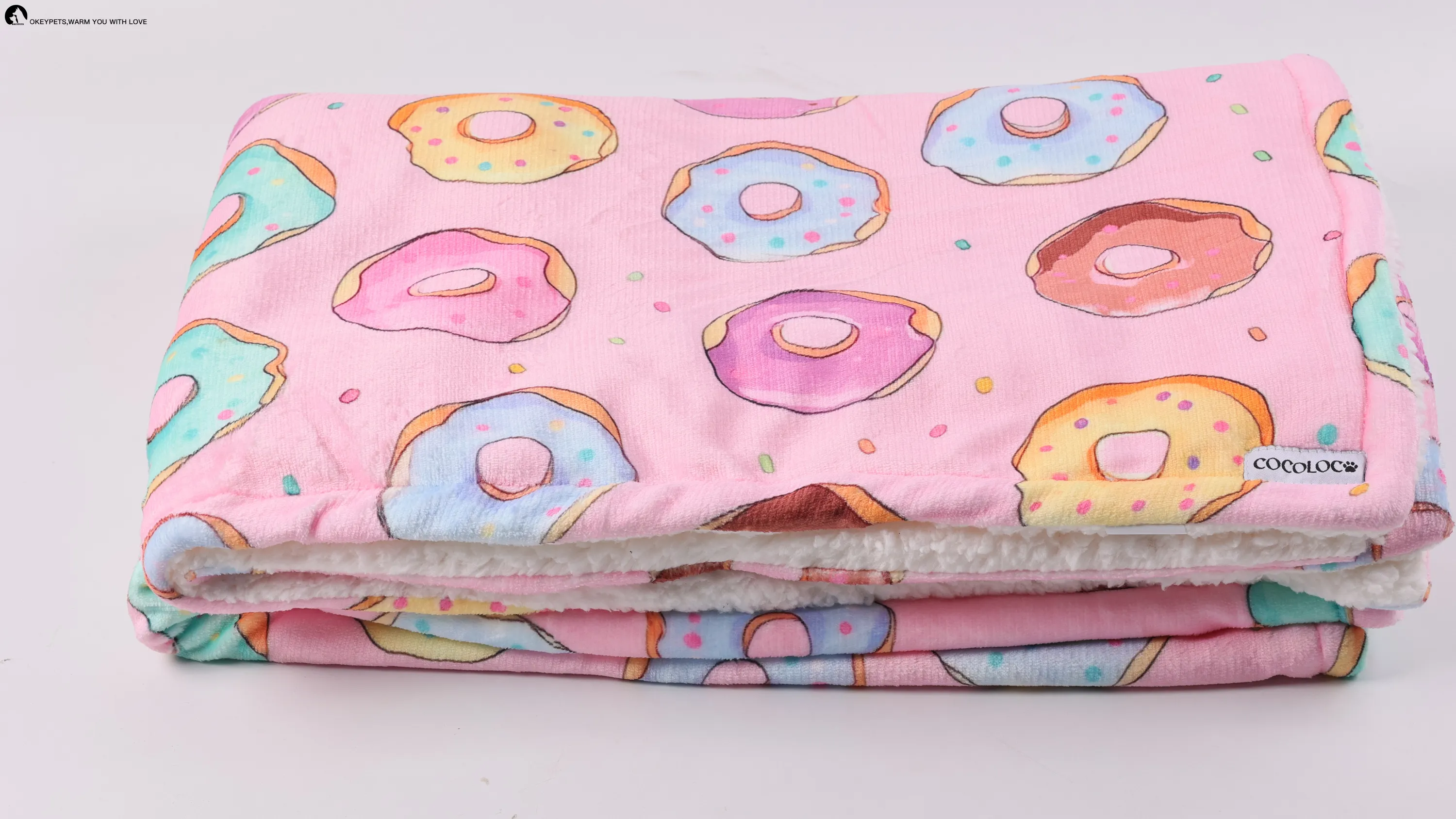 **Luxury Soft & Fuzzy Reversible Cat Fleece Blanket - Ultimate Comfort** 1