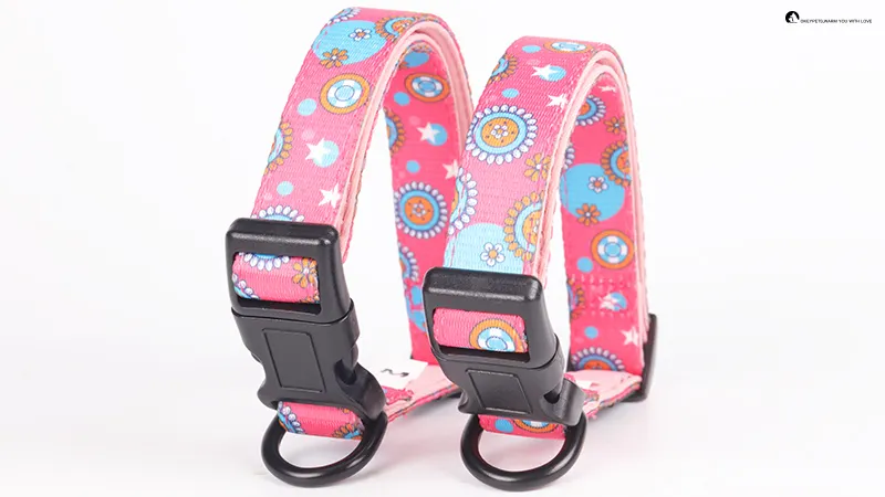 طوق نيوبرين للكلاب لراحة أثناء المشي 1