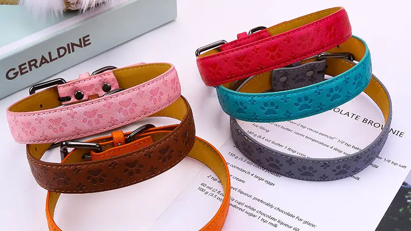 Collar de perro de cuero PU