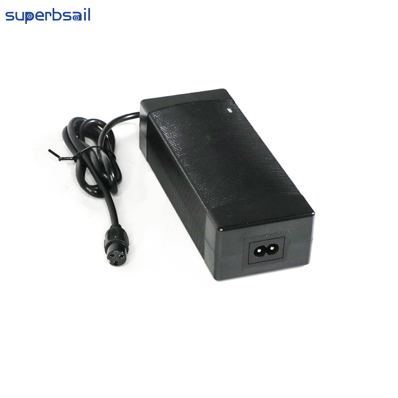 Nabíječka 54,6 V 2 A GX16 konektor pro sadu pro přestavbu elektrokola V20, nabíječka baterií pro elektrická kola V20EB-16B1 2