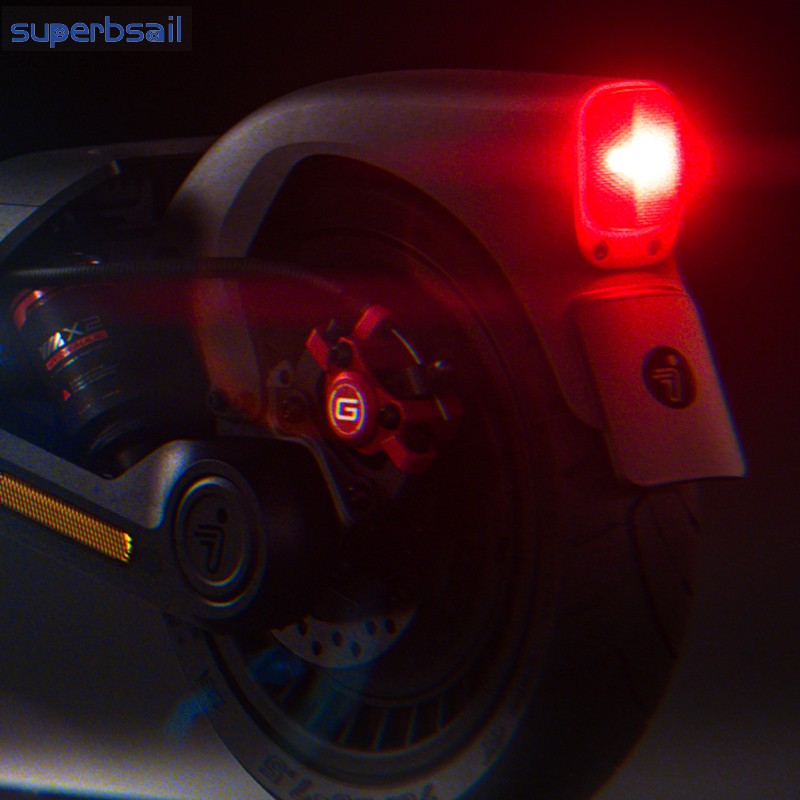 Original baglygte til Max G3 scooter, plastikdele, reservedele til scooter, baglygte, reservedele til scootere - MaxG3008 2