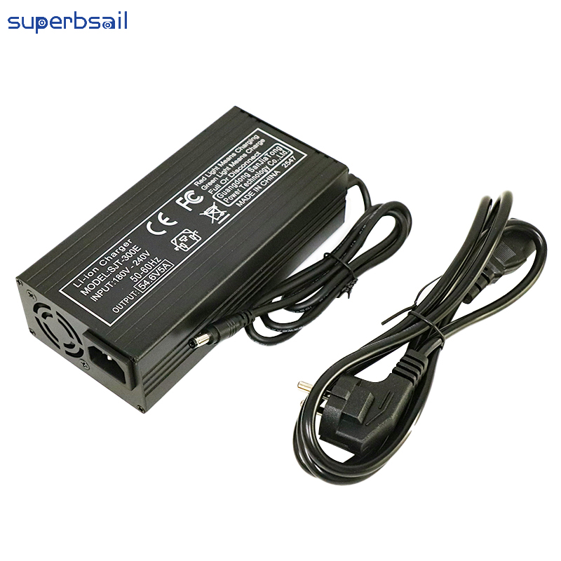 54.6V Smart Charger 54.6V 5A DC5.5*2.1 Battery Charger Electric Scooter Motorcycle Bike Charger E Scooter Charger-Q-1959 3